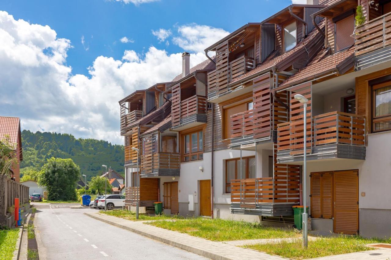 Apartamento Nora Mrkopalj Exterior foto